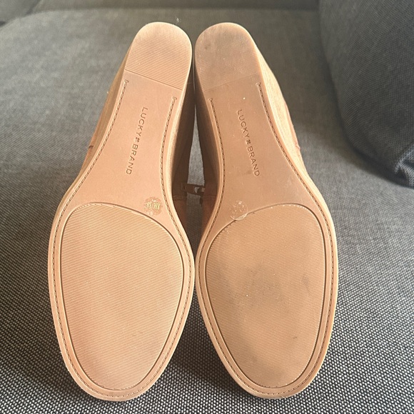 Lucky brand Women's Tan Suede Ankle Boots size 8 - Picture 5 of 5